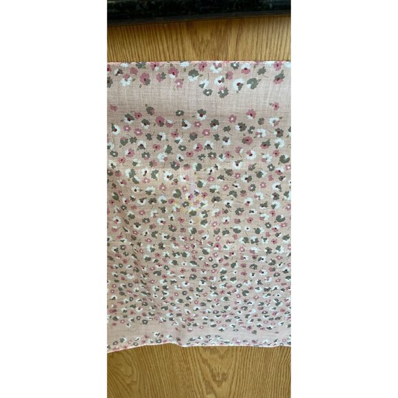 Vintage Margaret Howell Scarf Pink White Green Floral Print Rolled Edges Flowers - Picture 4 of 7